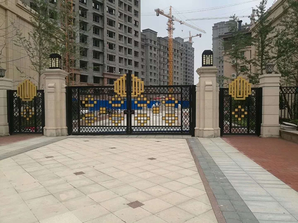 鋁藝大門