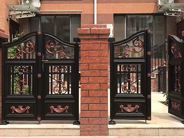 鋁藝大門