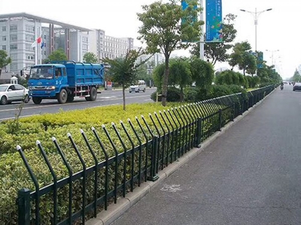 草坪護欄