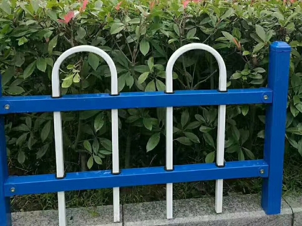 草坪護欄